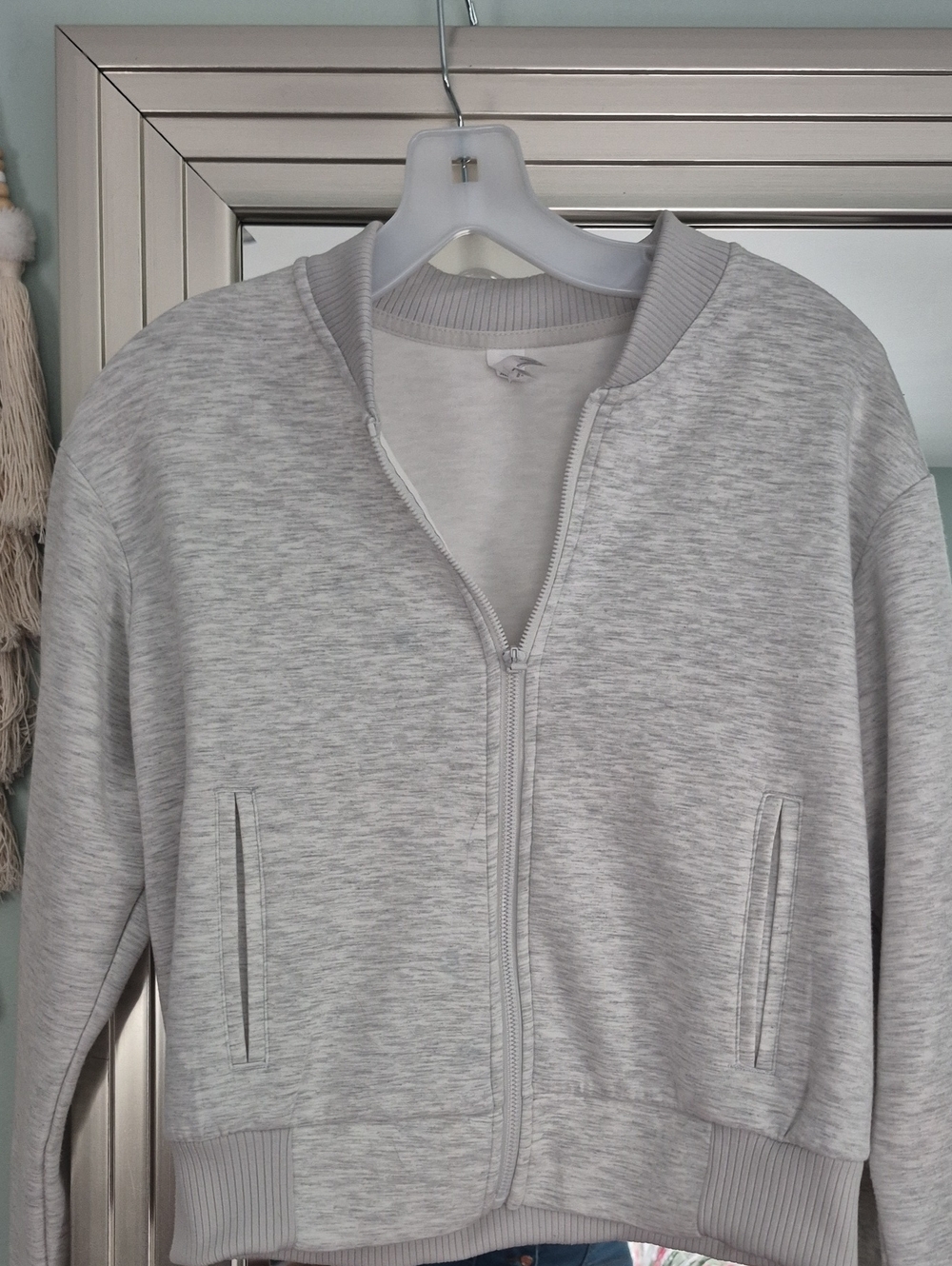 Yogalicious Light Gray Women's Zip-Up Sweater Jacket